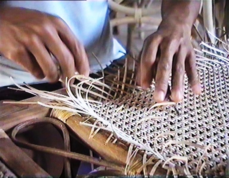 In jngerer Zeit erfreut sich die Korbmbel Prodution aus Rattan zunehmender Beliebtheit